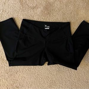 Old Navy Active crops